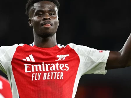 Arsenal avança em renovações e garante estabilidade para a temporada