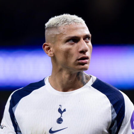 Tottenham e Aston Villa empatam em jogaço eletrizante pela Premier League